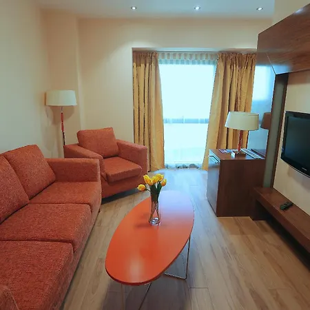 Lake View Apartment